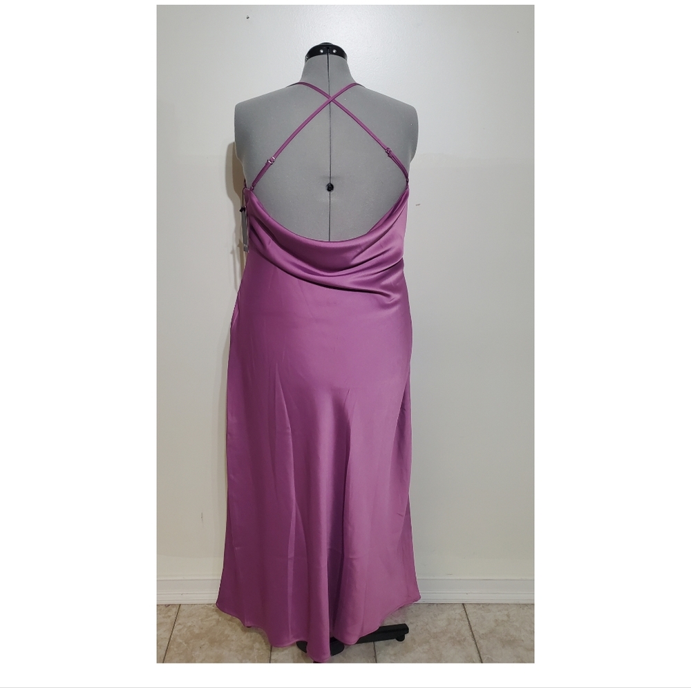 Dress - Picture 5 of 5